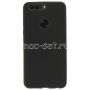 Honor 8 в черном чехле-накладке